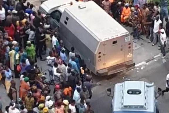 “Bullion Vans Spotted At Tinubu’s House Only Missed Their Ways” Says Lagos APC Organizing Sec