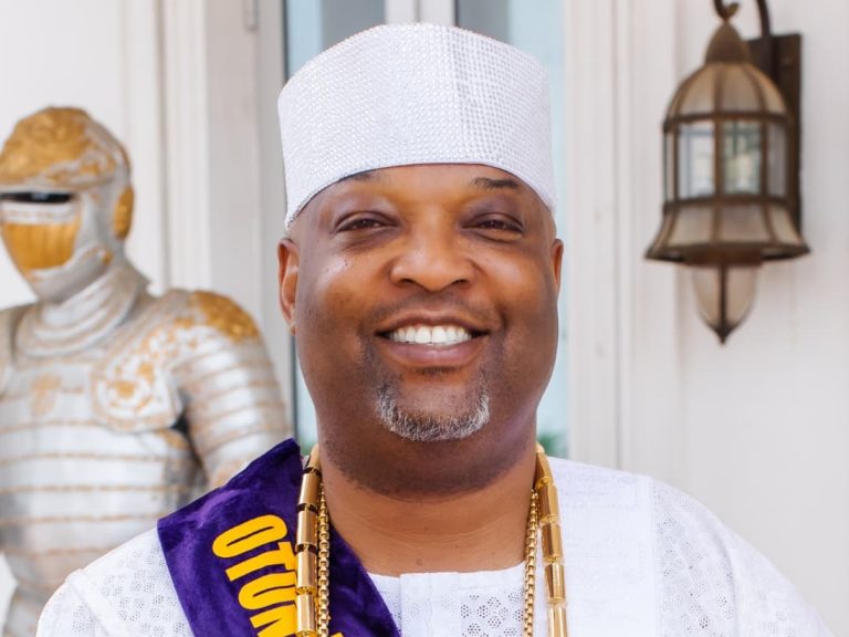 Eid-El-Fitr!!! Aare Adetola Felicitates With Muslim Faithfuls, Harps On Peace, Unity